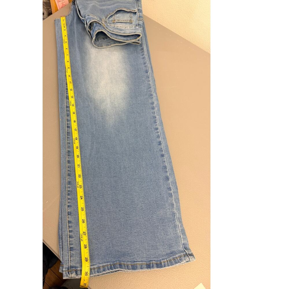 NWOT Light Wash Wide Leg Jeans Womens Size Large Stretch Denim - Picture 5 of 8